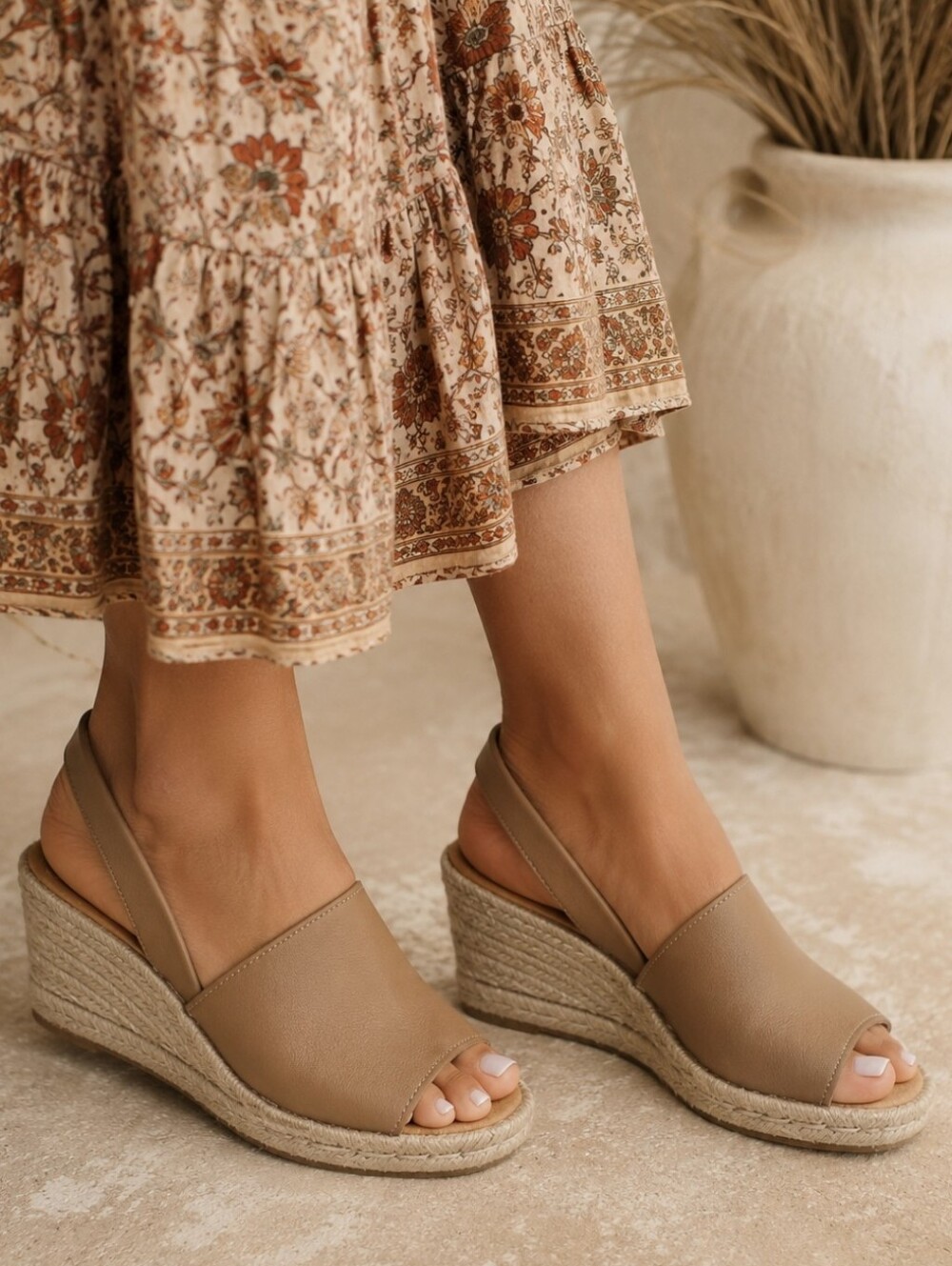 NEW Spanish Sandal Co Tan Leather Espadrille Wedge Sandals Open Toe Women's Sz 9